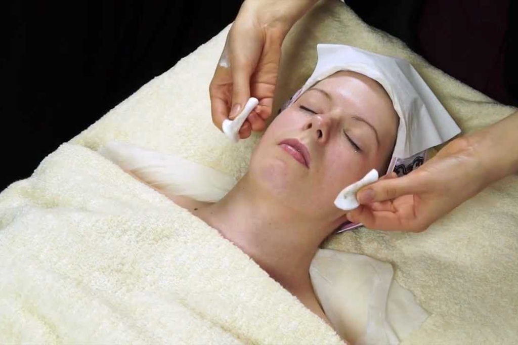 Cocktail Facial Treatment in Islamabad